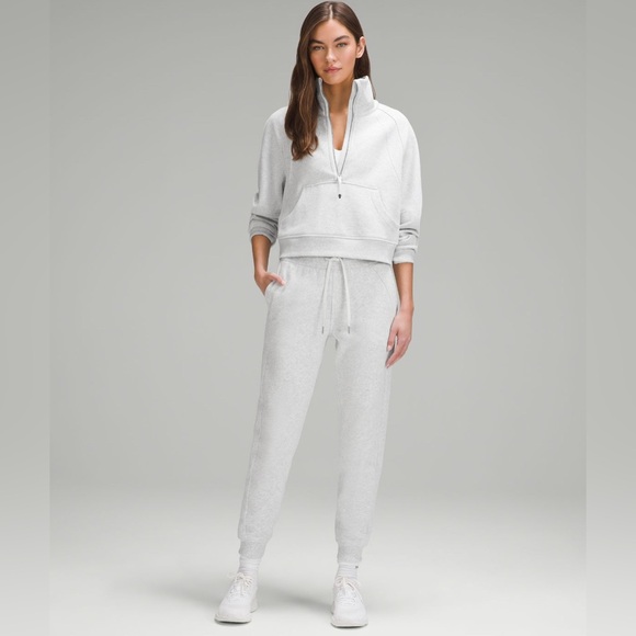 Lululemon Scuba High-Rise Jogger *Full Length - Picture 2 of 10